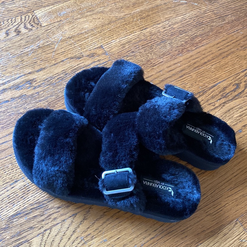 Nwot Fuzzy Slides, Size 7 - image 3